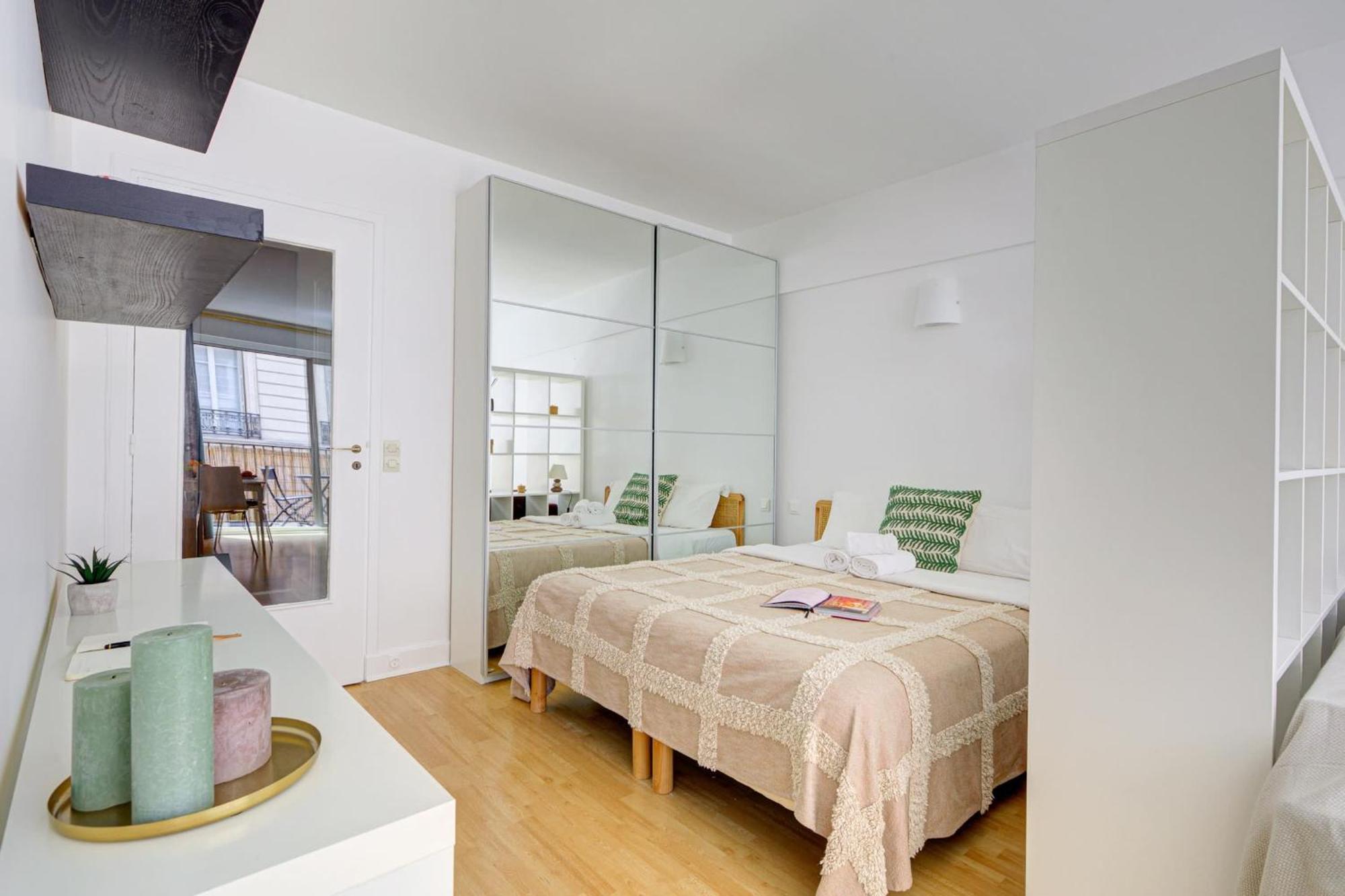 St Germain & Le Bon Marche With Balcony - Cityapartmentstay Paříž Exteriér fotografie