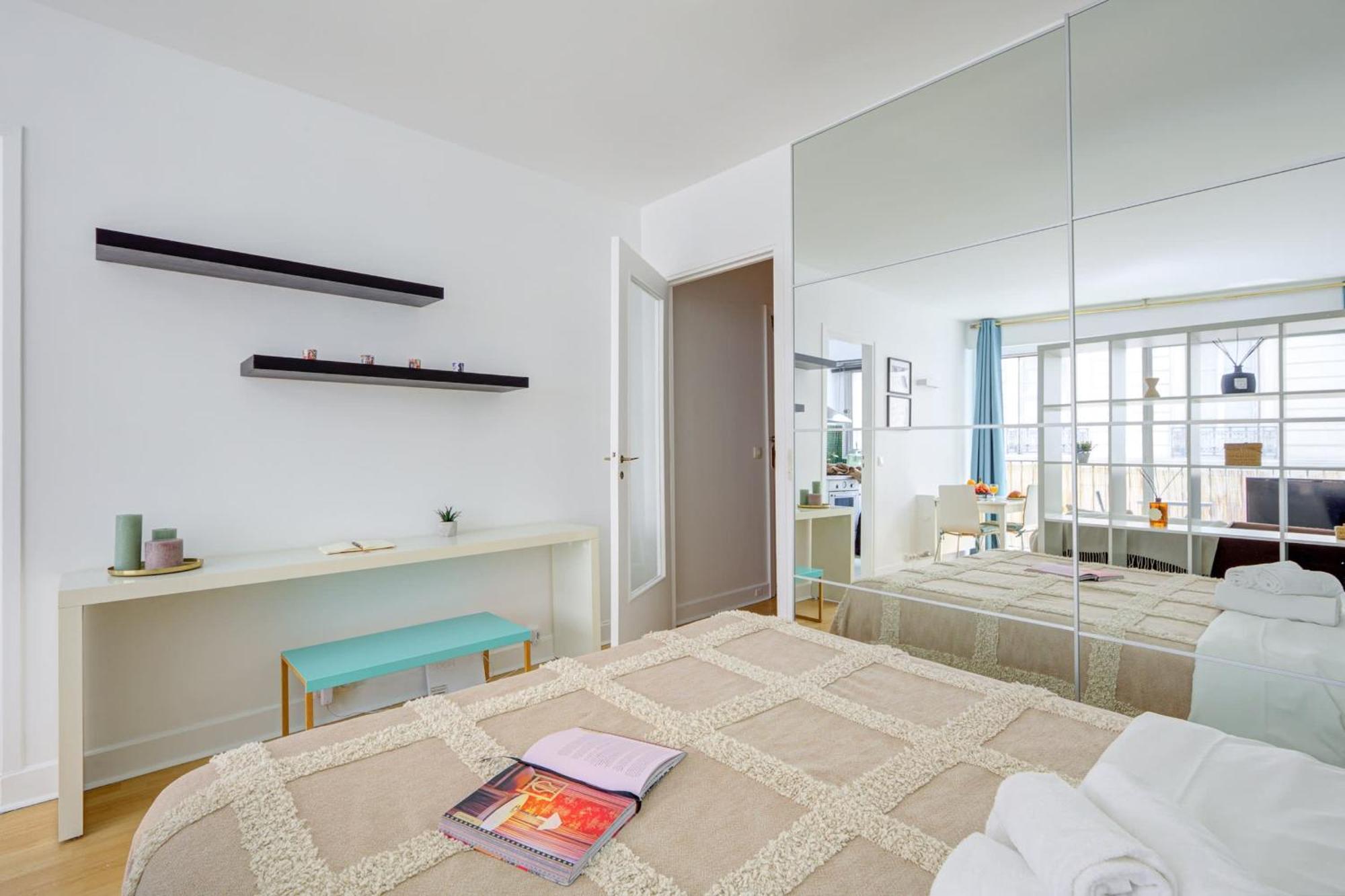 St Germain & Le Bon Marche With Balcony - Cityapartmentstay Paříž Exteriér fotografie