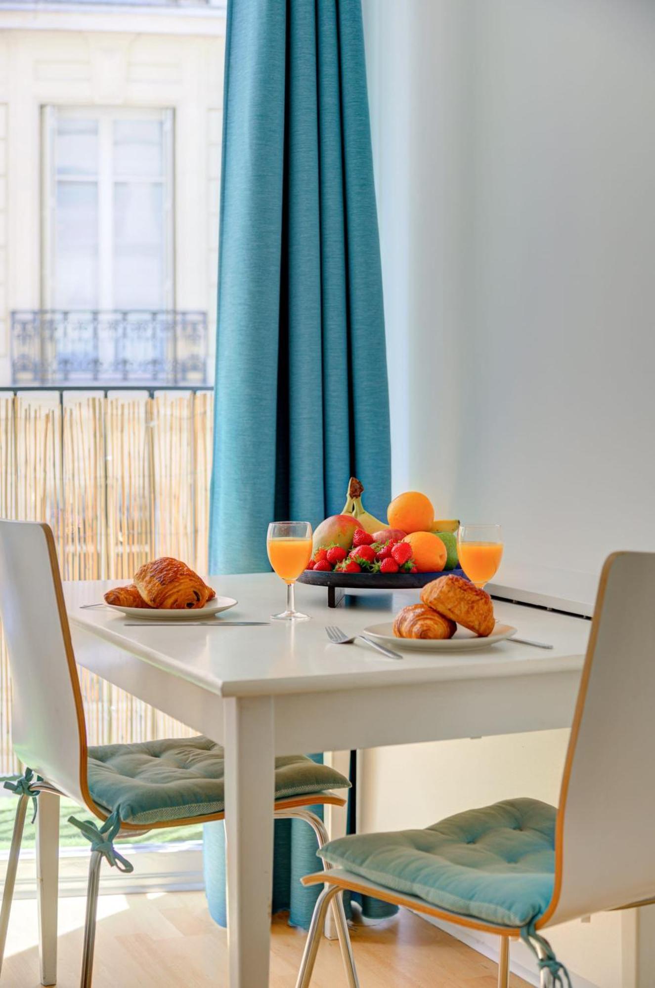 St Germain & Le Bon Marche With Balcony - Cityapartmentstay Paříž Exteriér fotografie